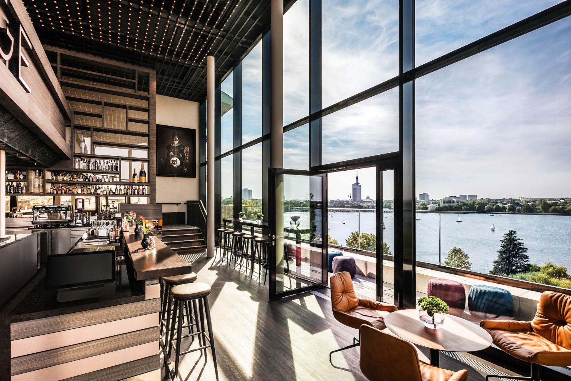汉堡艾美酒店 外观 照片 The Riverbank Bar